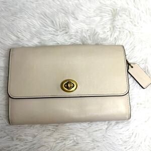 COACH Envelope Ivory Goldtone Leather Preloved Clutch